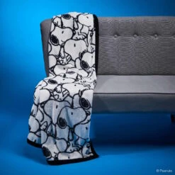 PEANUTS Decke Snoopy Allover B 130 X T 170cm 9 PEANUTS Decke Snoopy Allover B 130 X T 170cm -Bestes Möbelhaus Geschäft 10203269 4