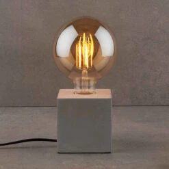 STILO Tischleuchte Mit Betonfuß 10x10 Cm