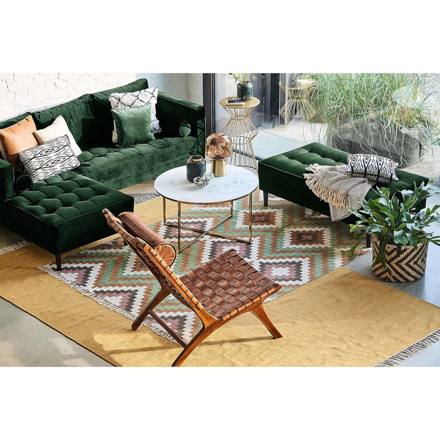 LAONA Ecksofa Mit Longchair Davorstehend Links Und Hocker 3 LAONA Ecksofa Mit Longchair Davorstehend Links Und Hocker – Bild 3