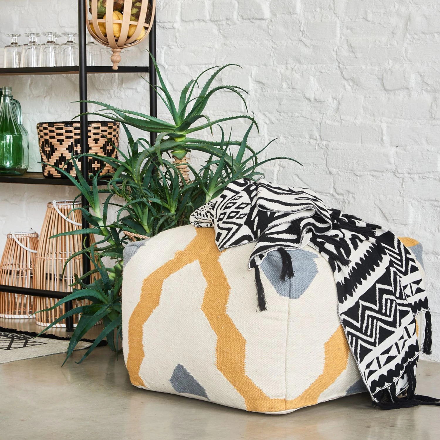 RAPOSA Pouf 2 RAPOSA Pouf – Bild 2