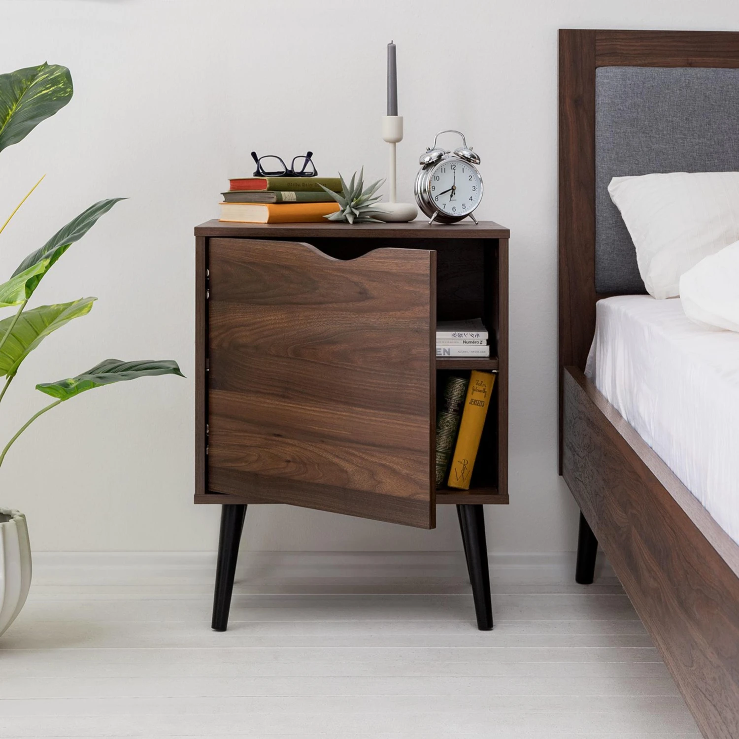 GJORA Nachtkommode 3 GJORA Nachtkommode – Bild 3